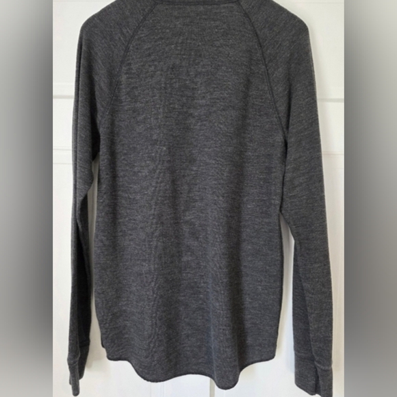 American Eagle Outfitters Charcoal Long Sleeve Shirt - Picture 3 of 4